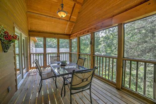 Cozy Branson West Cabin With Resort-style Amenities!