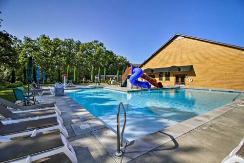 Updated Branson Home, 5 Min To Silver Dollar City!