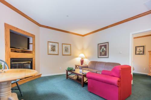 Spacious Palace View Condo 1br Standard