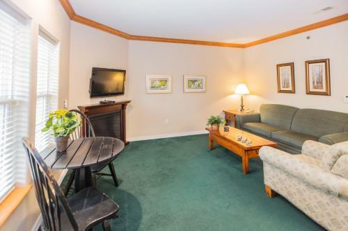 Modern Condo Right By Entertainment District 1br Standard