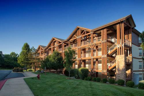 Modern Condo Right By Entertainment District 1br Standard