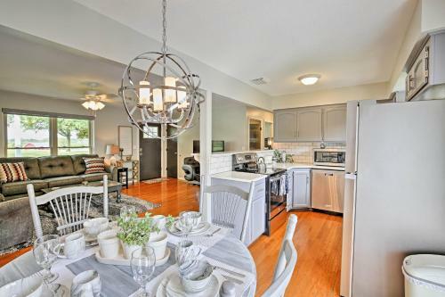 Modern Excelsior Springs Home With Deck And 3 Acres!