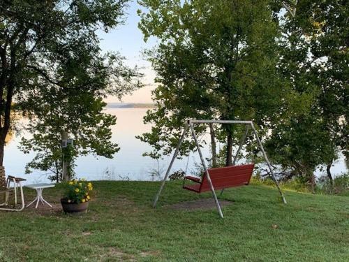 Apartamento Welcome To The Goose's Gander! Steps Down To Lake Table Rock!
