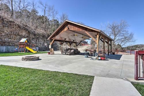Apartamento Dreamy Lakeside Condo With Dock Access And Views!