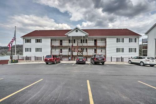 Apartamento Dreamy Lakeside Condo With Dock Access And Views!