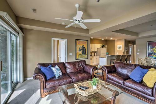 Apartamento Waterfront Lake Ozark Condo With Deck And Pools
