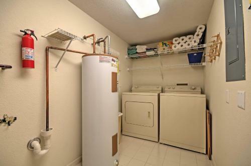 Apartamento Luxe Lakeside Regatta Bay Getaway With Pool Access!