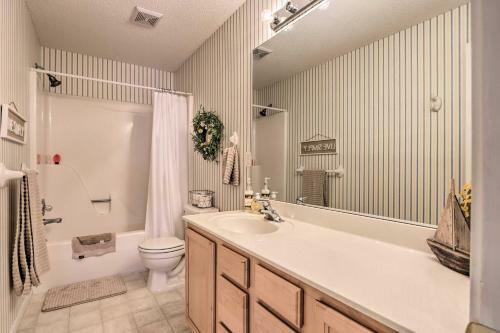 Waterfront Townhome With Dock And Lake Views!