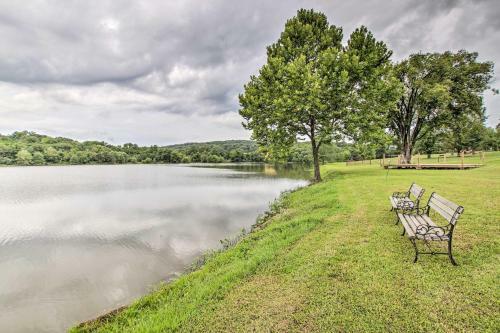 Apartamento Lakefront Studio Guest Home On Hermann Wine Trail!