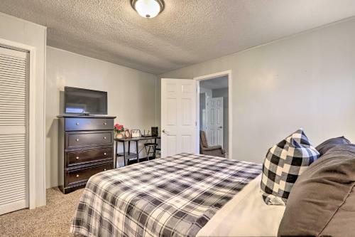 Cozy Updated Getaway In Central Nevada, Mo!