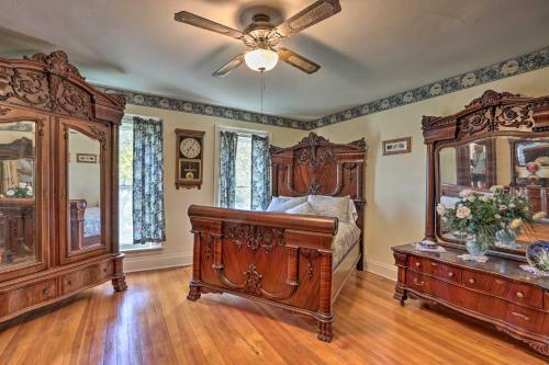 Historic, Salem Home Fit For Large Groups!