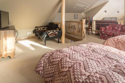 Moonlight Mountain Home| 8 Happy Trails