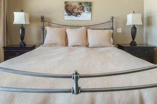 Wolf Pack Hideaway