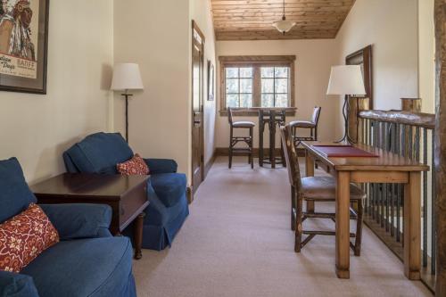 Spanish Peaks Cabin Lakeside Vista