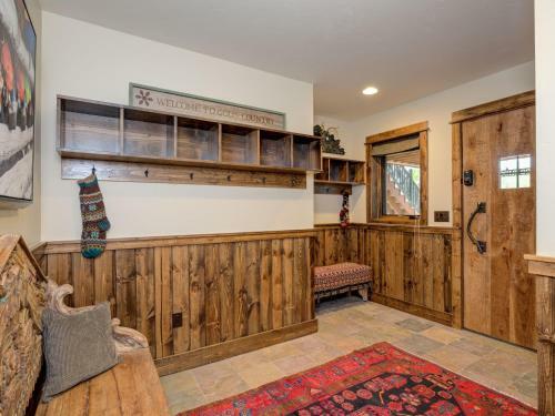 Buckaroo Ridge By Big Sky Vacation Rentals