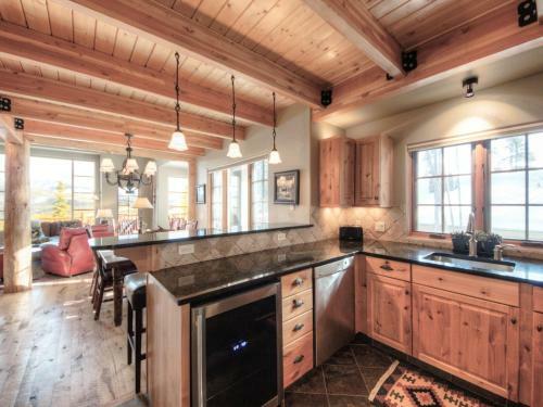 Indian Summer Homes By Big Sky Vacation Rentals