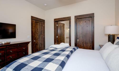 Lodgeside 4b By Big Sky Vacation Rentals