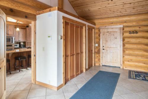 Silverado Lodge
