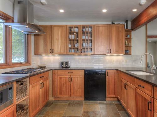 Bear`s Lair By Big Sky Vacation Rentals