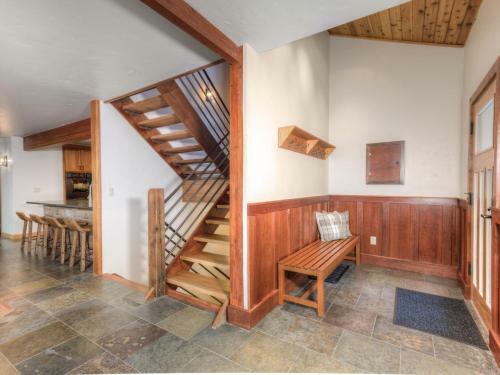 Bear`s Lair By Big Sky Vacation Rentals