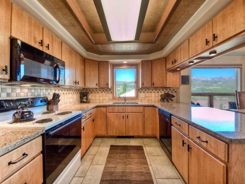 Beaverhead Condos By Big Sky Vacation Rentals