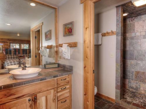 Cardinal Sanctuary By Big Sky Vacation Rentals