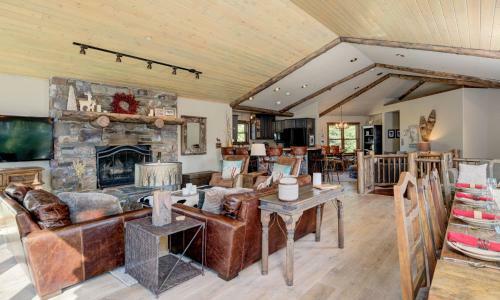 Grey Moose Lodge By Big Sky Vacation Rentals
