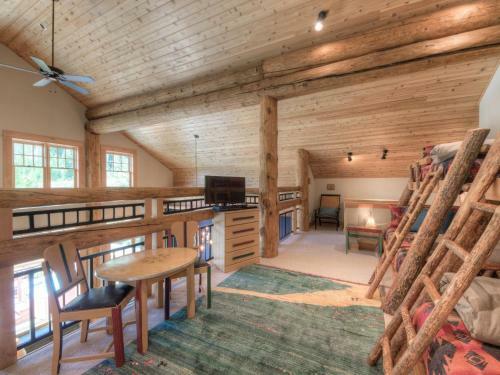 Moonlight Penthouse By Big Sky Vacation Rentals