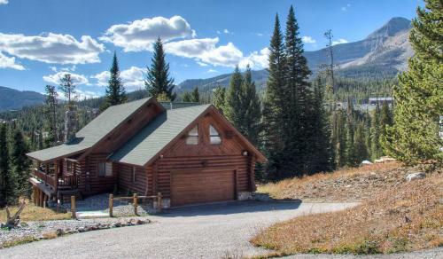 White Otter Cabin By Big Sky Vacation Rentals