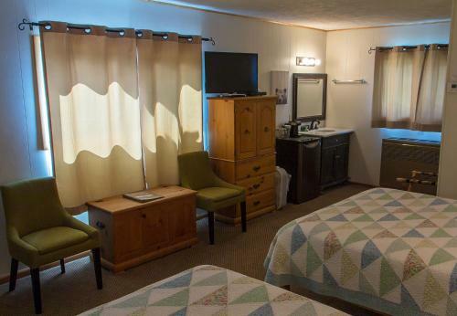 Hotel High Country Motel And Cabins