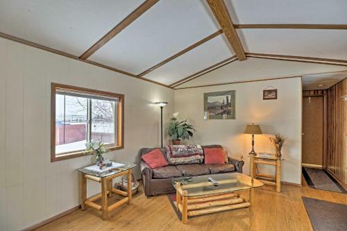 Columbia Falls Cottage With Deck And Grill!