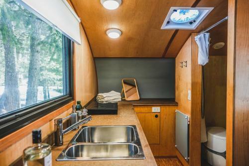 Roam Beyond - Glacier, Montana