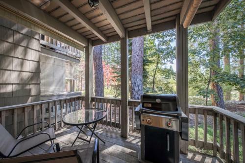 The Cozy Downtime Condo