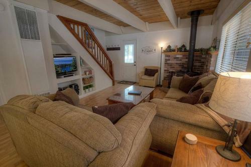 Cozy Mountain Hideaway By Lake Tahoe Accommodations
