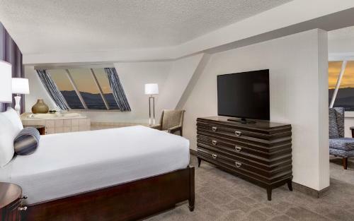 Luxor Hotel & Casino By Suiteness