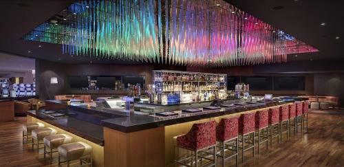 Luxor Hotel & Casino By Suiteness