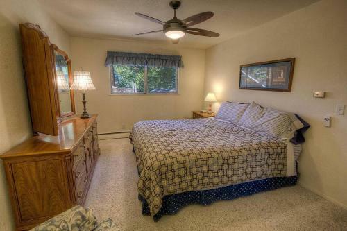 Cheyenne Chalet By Lake Tahoe Accommodations