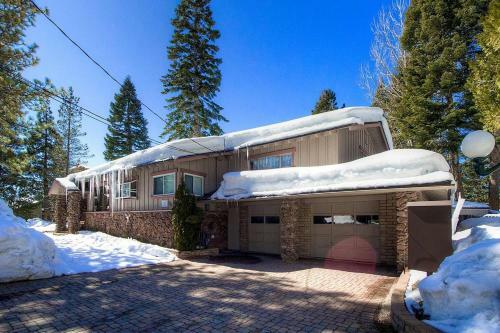 Cheyenne Chalet By Lake Tahoe Accommodations