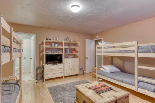 Tahoe Treetop Escape