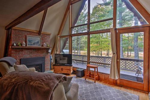 Ski Chalet On Saco With Mtn View 2mi To Attitash