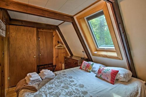 Ski Chalet On Saco With Mtn View 2mi To Attitash
