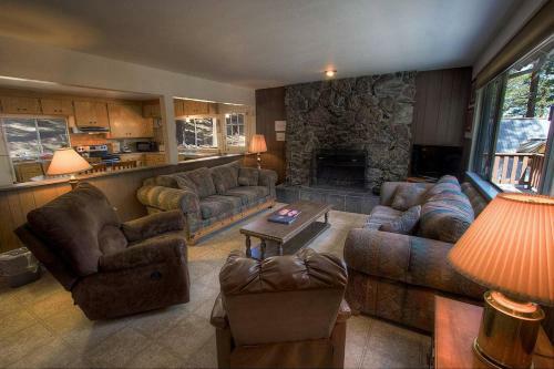 Foothill Folly By Lake Tahoe Accommodations