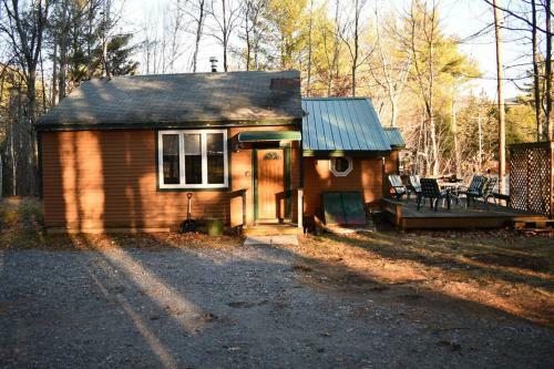 Lodge Brook Road Cabin