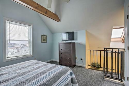 Apartment With Ocean Views Walk To Hampton Bch!