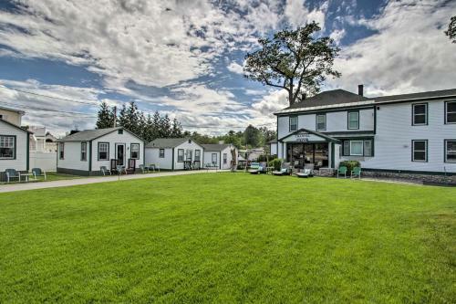 Charming Laconia Cottage Walk To Weirs Beach