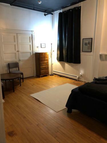 Art Gallery Hostel