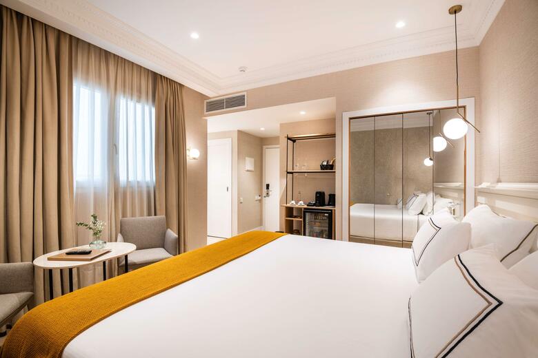 Hotel Meli� Plaza Valencia