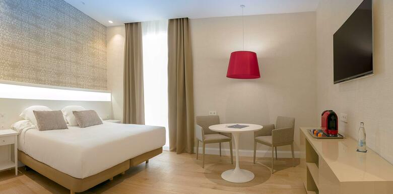 Hotel Meli� Plaza Valencia