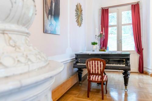 Schlosshotel Rosenau