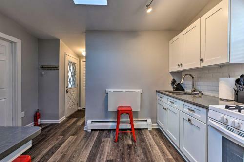 Chic Cottage With Yard Walk To Beach, Boardwalk